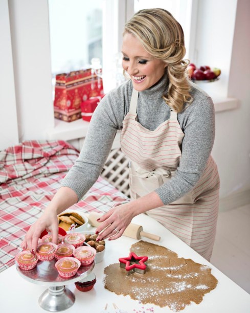 20121029 HELSINKI. vanessa kurri ilonaan. KUVA PASI LIESIMAA/IL