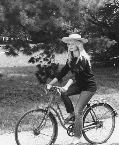 Brigitte-Bardot-Bike-2